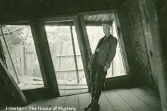 House of Mystery at Gold Hill, Interior